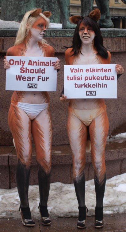 PETA_body_paint_protest_in_Helsinki_cropped