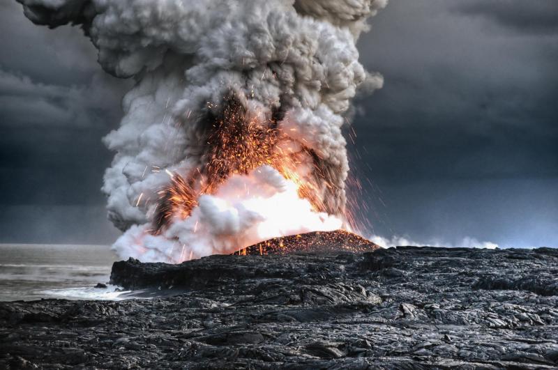 vulkan-gavai-lava-izverzhenie